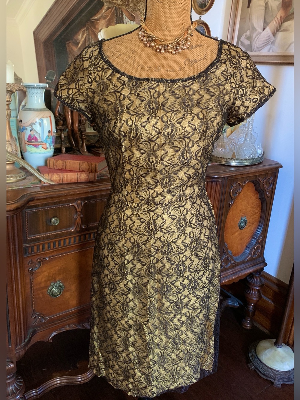 Vintage 50s-60s Sexy Pin-Up Classic Black Lace Golden Cocktail Prom Party Dress